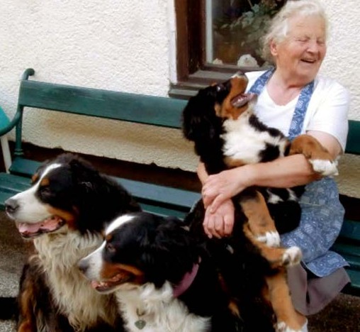 oma_und_hunde